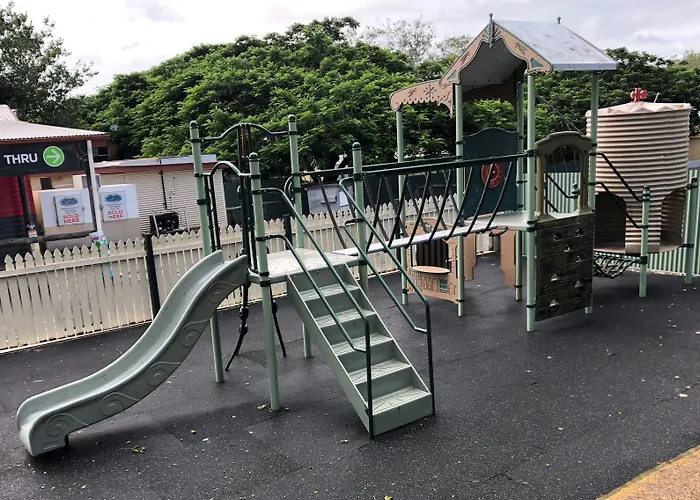 Gin Gin Budget Accommodation