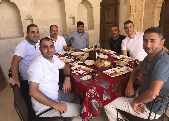 Kasr-I Abbas Hotel