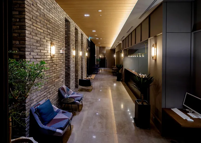 Hotel East9