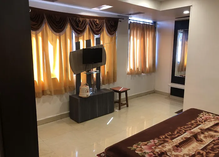 Hotel Satpura Safari