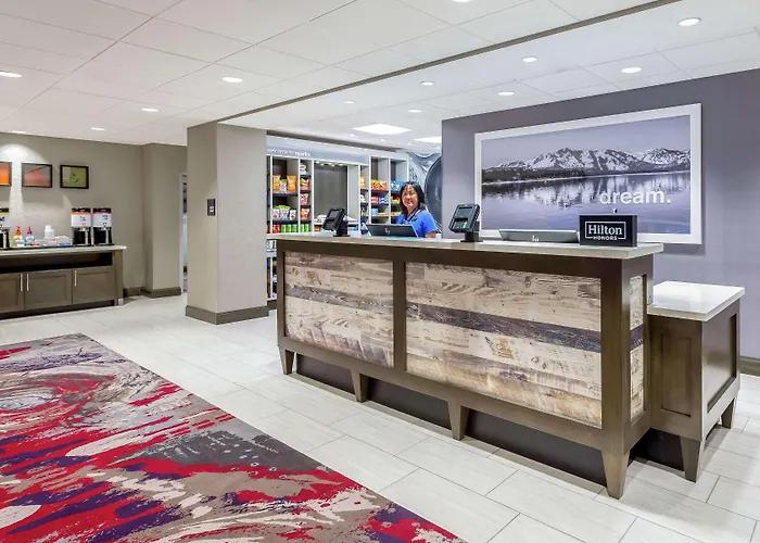 Hampton Inn & Suites Reno/Sparks