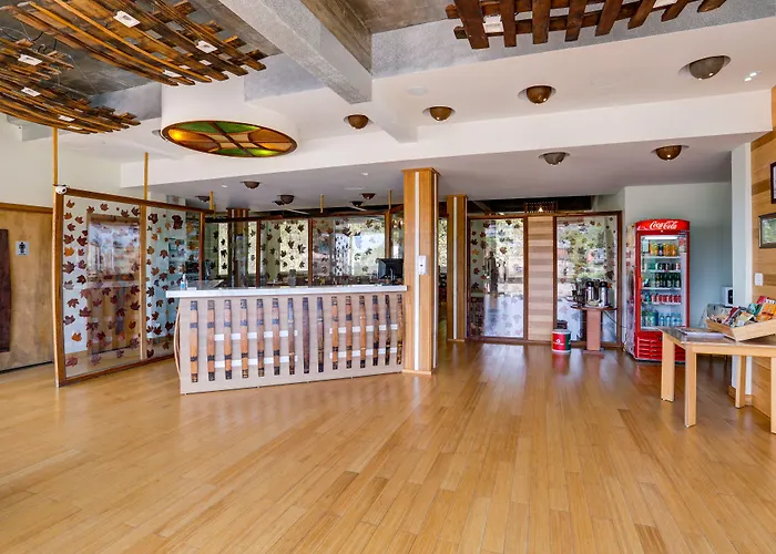 Adoro Hotel