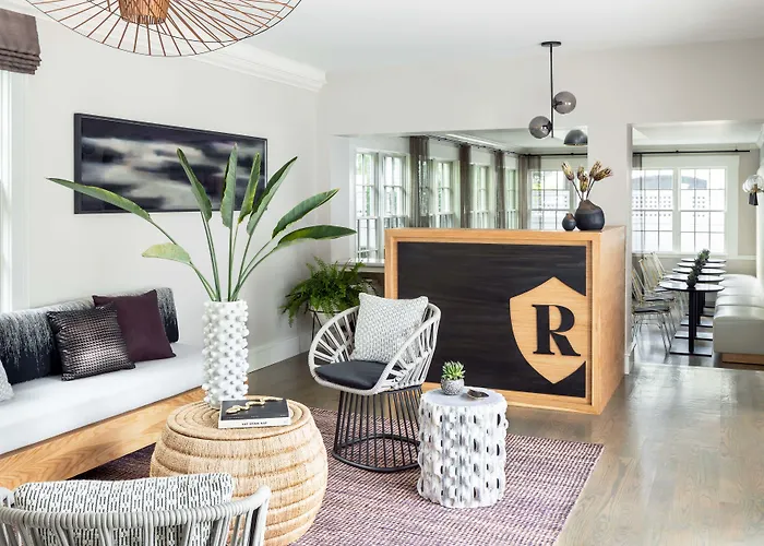 The Richard, The Edgartown Collection