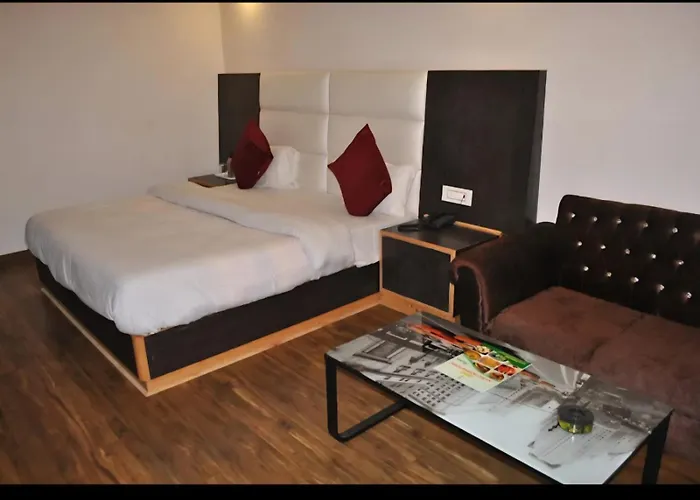 Hotel Natraj International