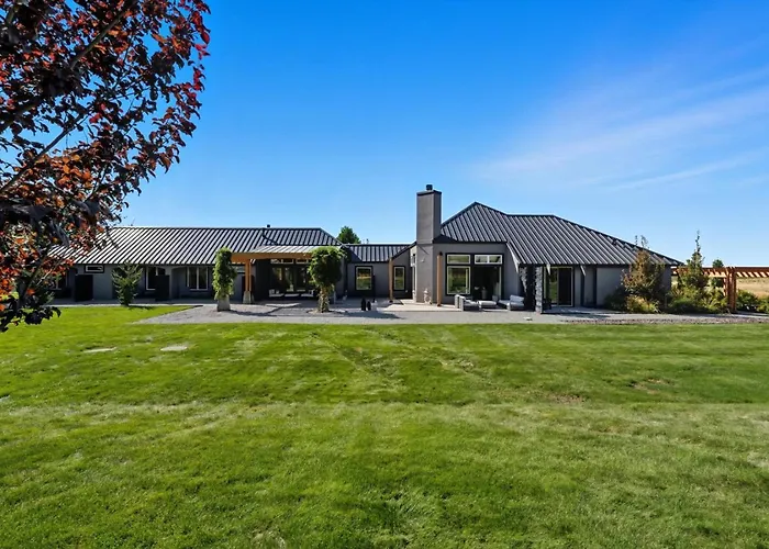 Vineyard Main House -10 Acre Vineyard