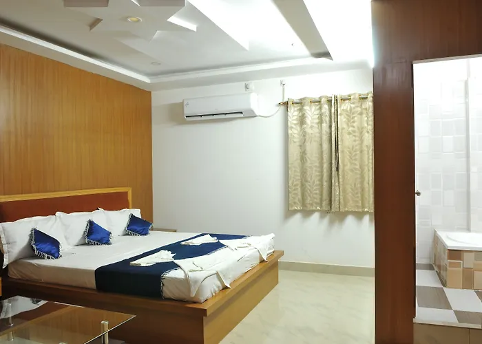 New Hotel Shiva