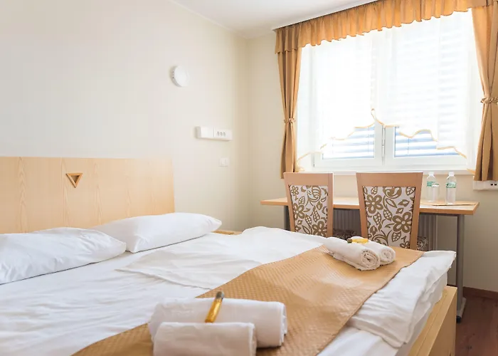 S Hotel - Simple City Centre Stay
