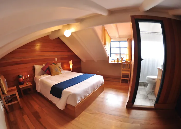 Nao Victoria Hostel