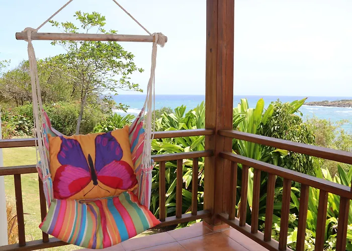 Two Bays Beach Villa, Apartment, And Studios