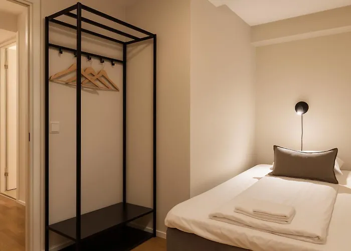 Enter Viking Hotel