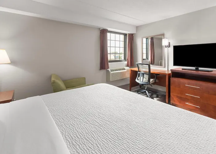Days Inn By Wyndham Dumfries Quantico