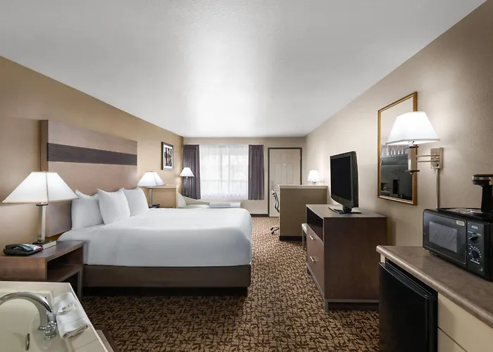 Hawthorn Suites By Wyndham Napa Valley