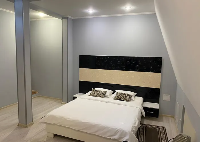 Best Season Apart Hotel