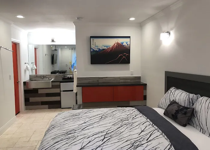 Retreat At Crystal Manatee