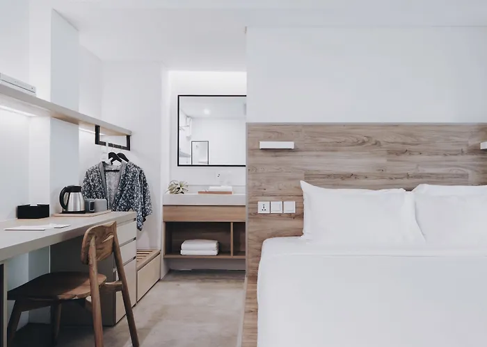 Lloyd'S Inn Bali