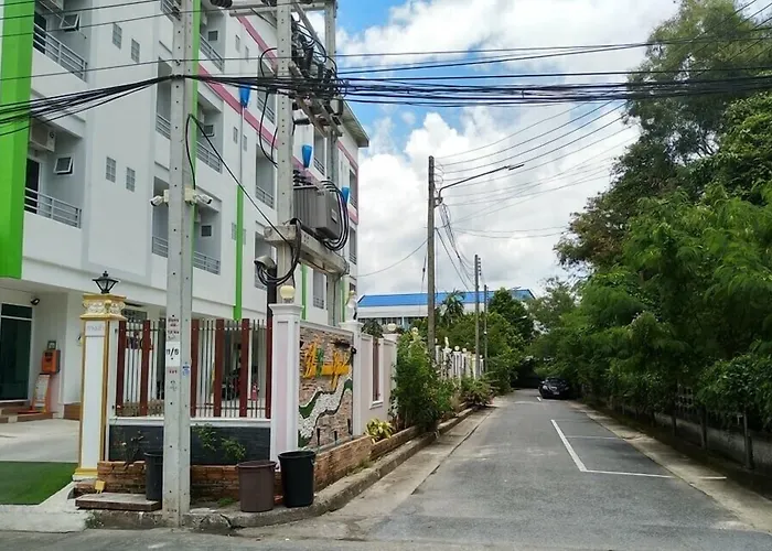 The Linux Garden Hotel