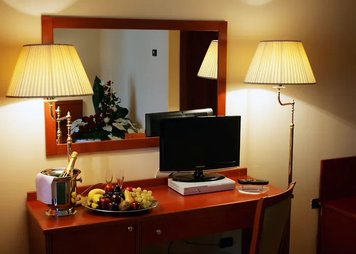 Hotel Tito Serrano'