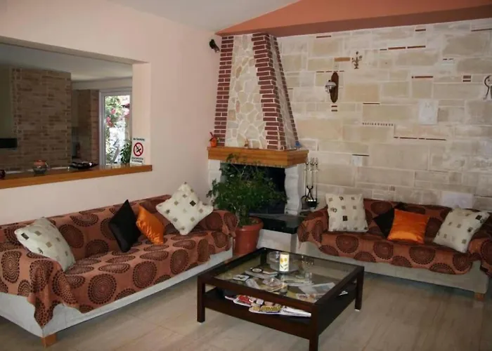 Daniel Hotel (Adults Only)