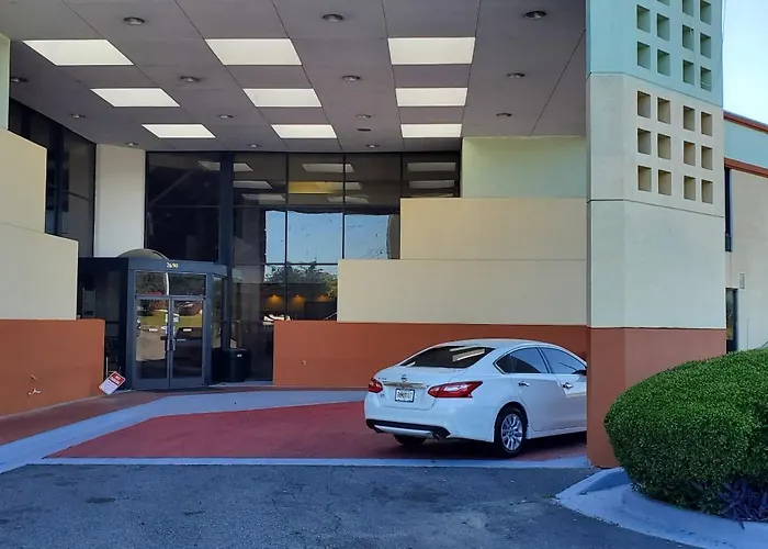 Red Carpet Inn-Macon