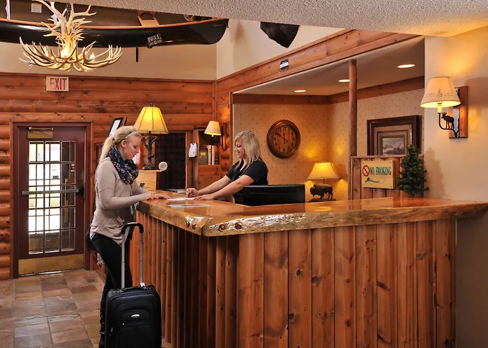 Boarders Inn & Suites By Cobblestone Hotels In Waukon