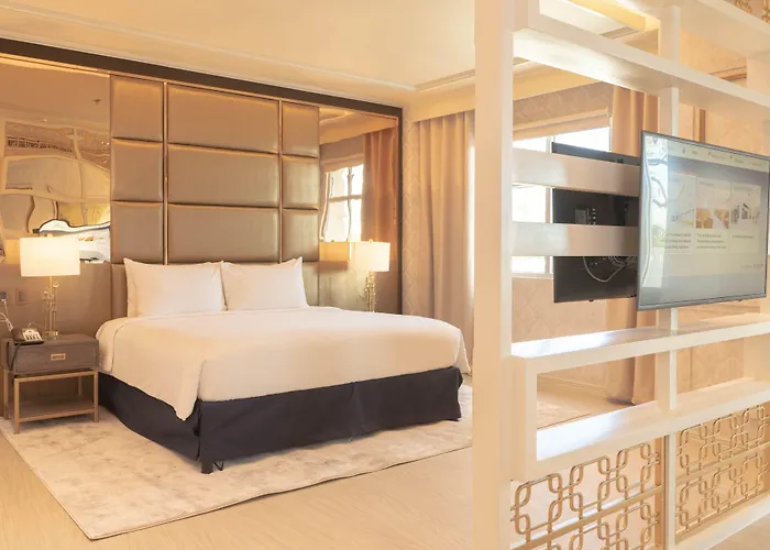 The Monarch Hotel