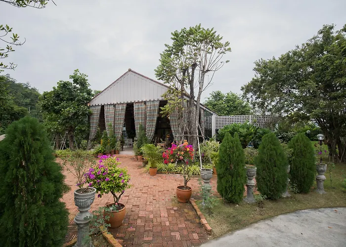 Thanburi Resort
