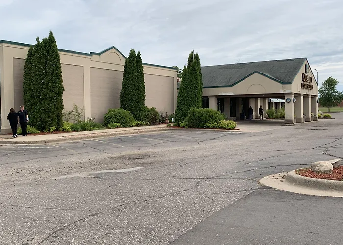 Quality Inn & Suites