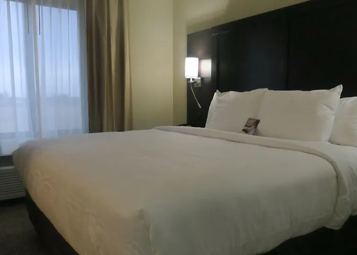 Comfort Inn & Suites Cedar Rapids Cid Eastern Iowa Airport