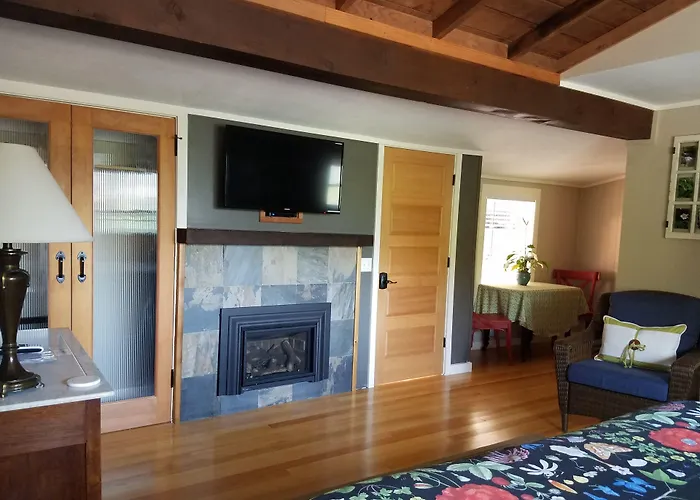 China Creek Cottages