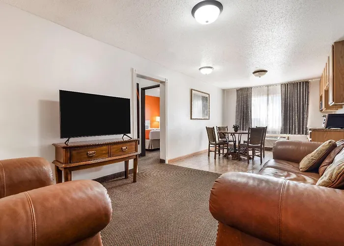 Howard Johnson By Wyndham Oacoma Hotel & Suites