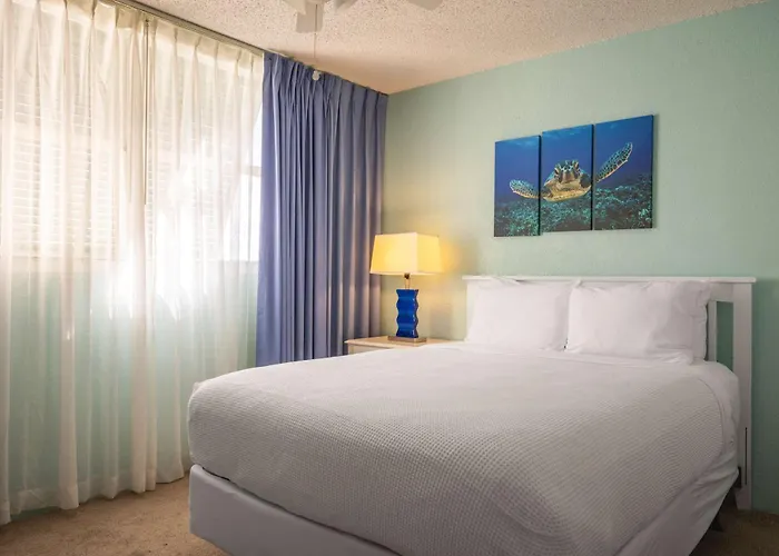 Tortuga Suite At Sunrise Suites Resort - Heated Pool, Hot Tub & Free Parking