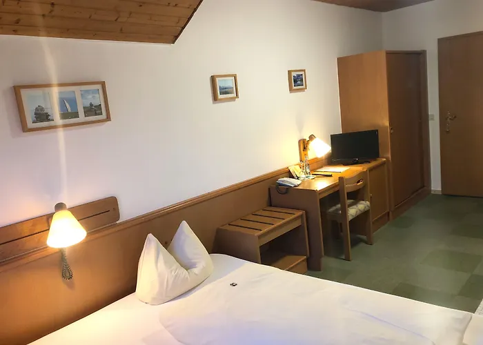 Landhotel Sonneneck - Breuna im Naturpark