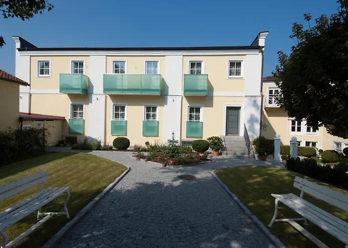 Hotel Biedermeier Hof