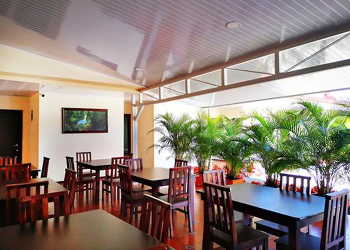 Hotel Amaranto