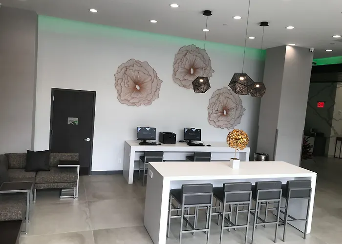 Wingate By Wyndham Long Island City