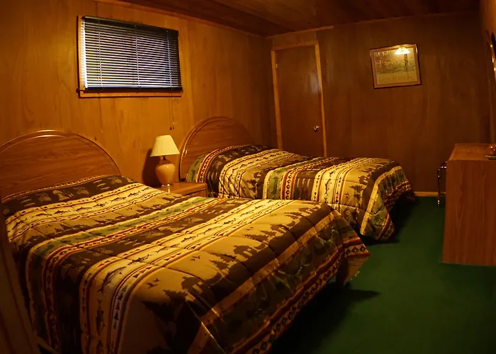 Eagle Nest Fly Shack & Lodge