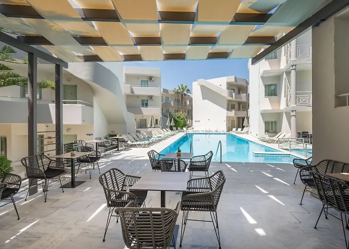 Summer Beach Hotel