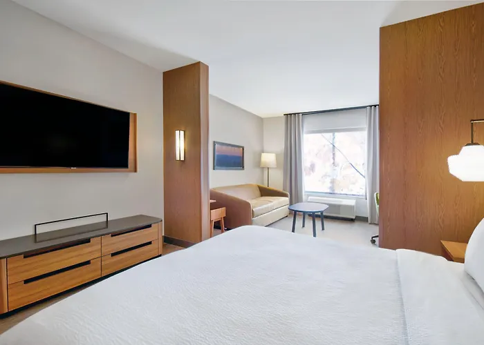 Fairfield By Marriott Inn & Suites Cincinnati North West Chester