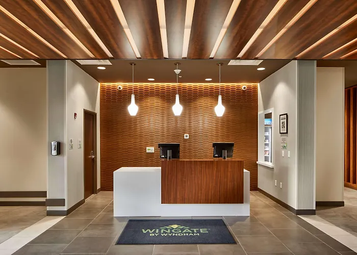 Wingate By Wyndham Hurricane Wv