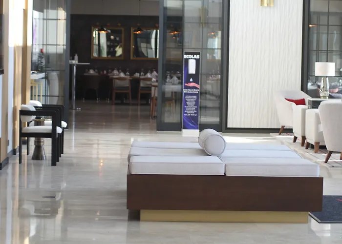 Ramada By Wyndham Izmir Aliaga
