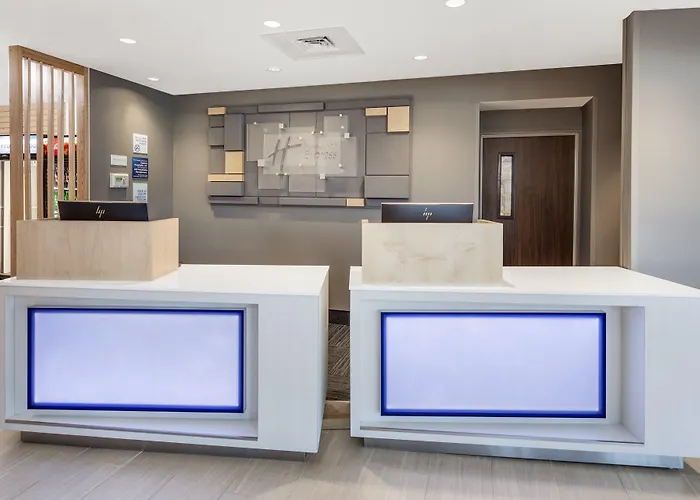 Holiday Inn Express & Suites - Hudson I-94 By Ihg