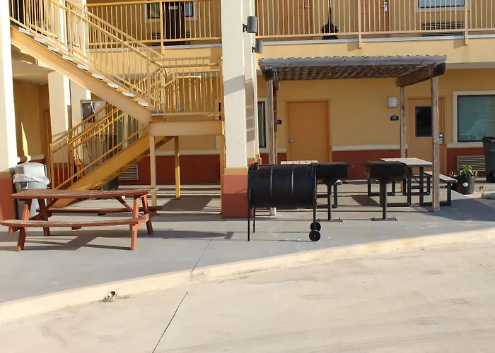 Horizon Inn & Suites