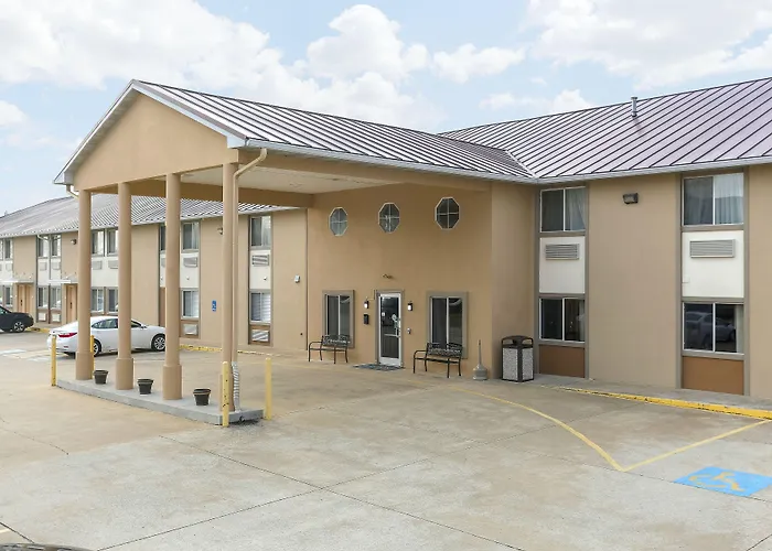 Baymont By Wyndham Bowling Green