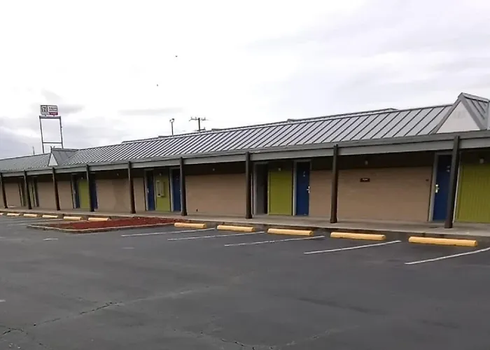 Travelodge By Wyndham Petersburg
