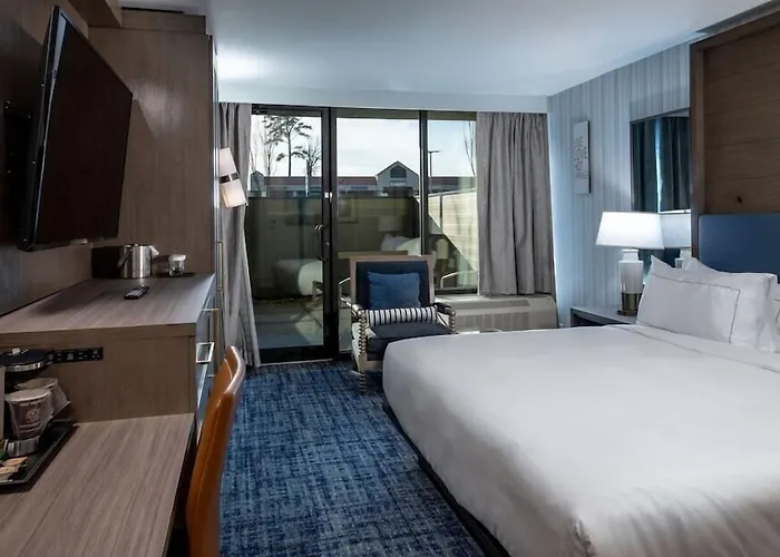 Doubletree By Hilton Hot Springs