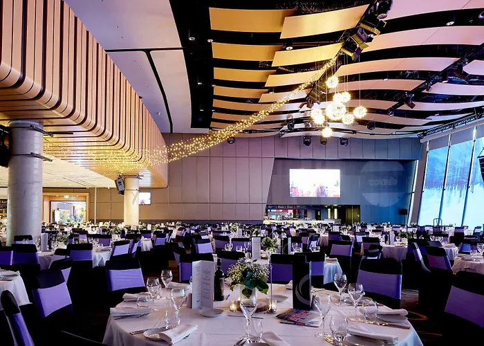 Oval Hotel At Adelaide Oval