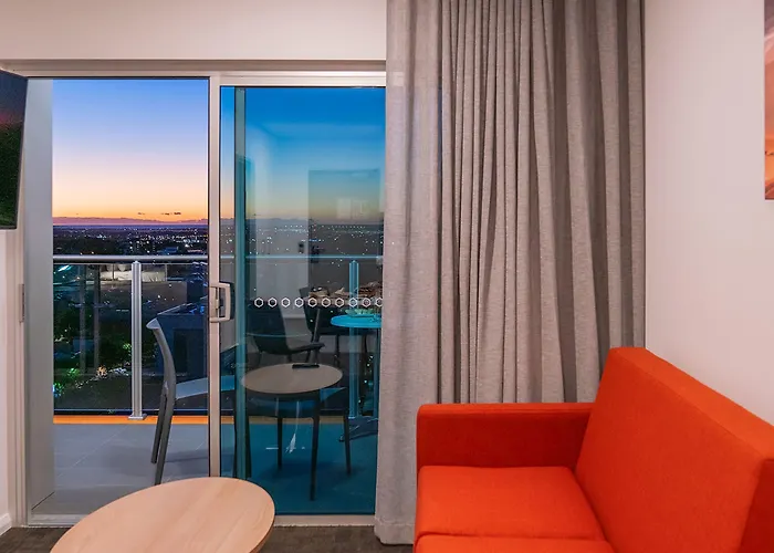 Toms Court Hotel