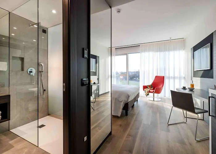Life Hotel