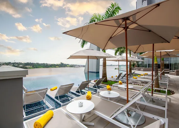 Noom Hotel Abidjan Plateau