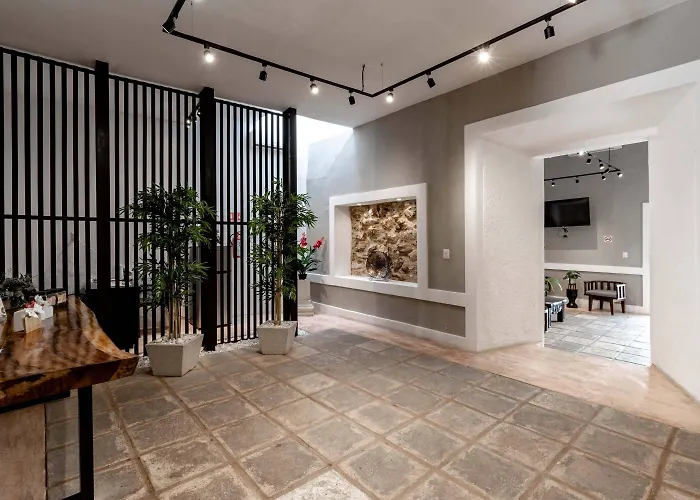 Hotel Colonial Zaci By Guruhotel